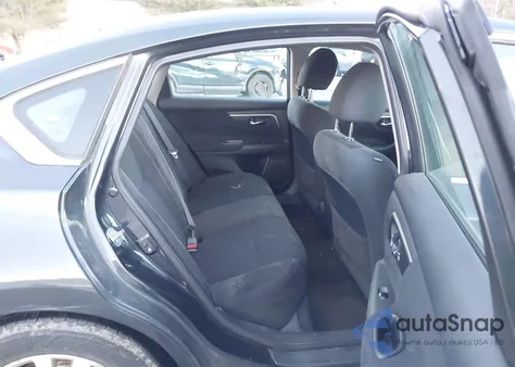 2015 Nissan Altima 2.5 S z USA, uszkodzony, nr VIN 1N4AL3AP3FN337434